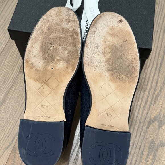 Chanel | Dark Blue Denim CC Turnlock Loafers | Size 37.5 - Picture 10 of 10